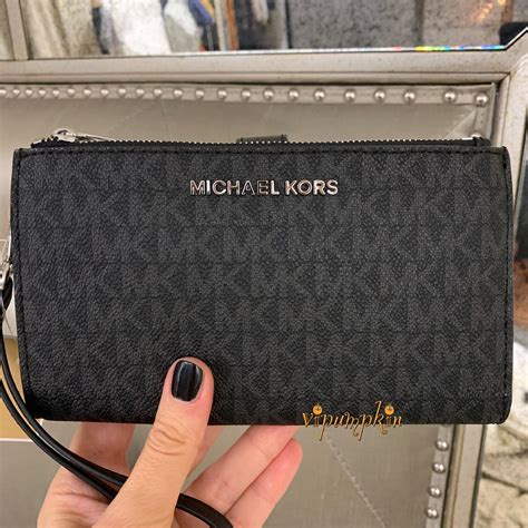 michael kors jet set wallet silver|Michael Kors wristlet jet set.